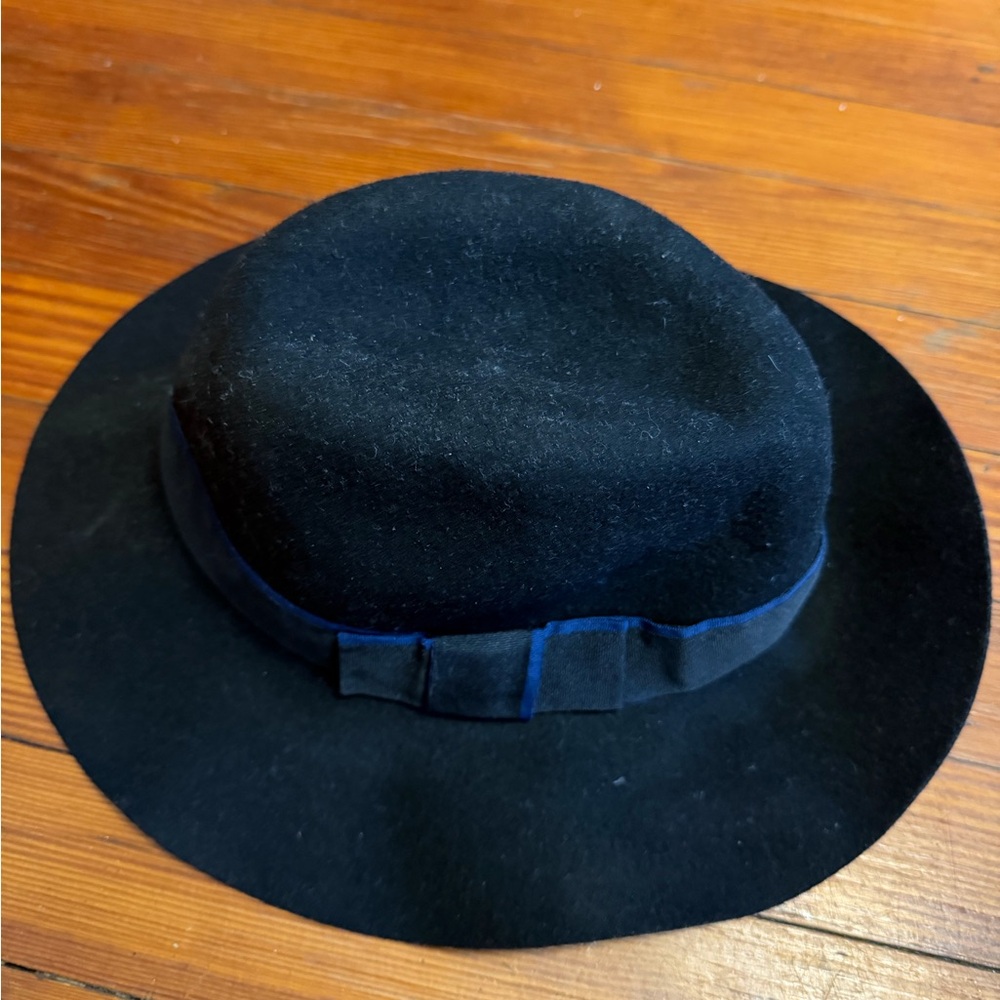 New with tags Phase 3 Wool Fedora with Black and Blue Trim